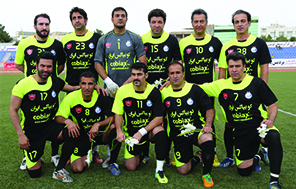 The friendly football match was held with the support of Cobiax Company between the  pioneers team of Esteghlal and Perspolis and the selected team of Qom